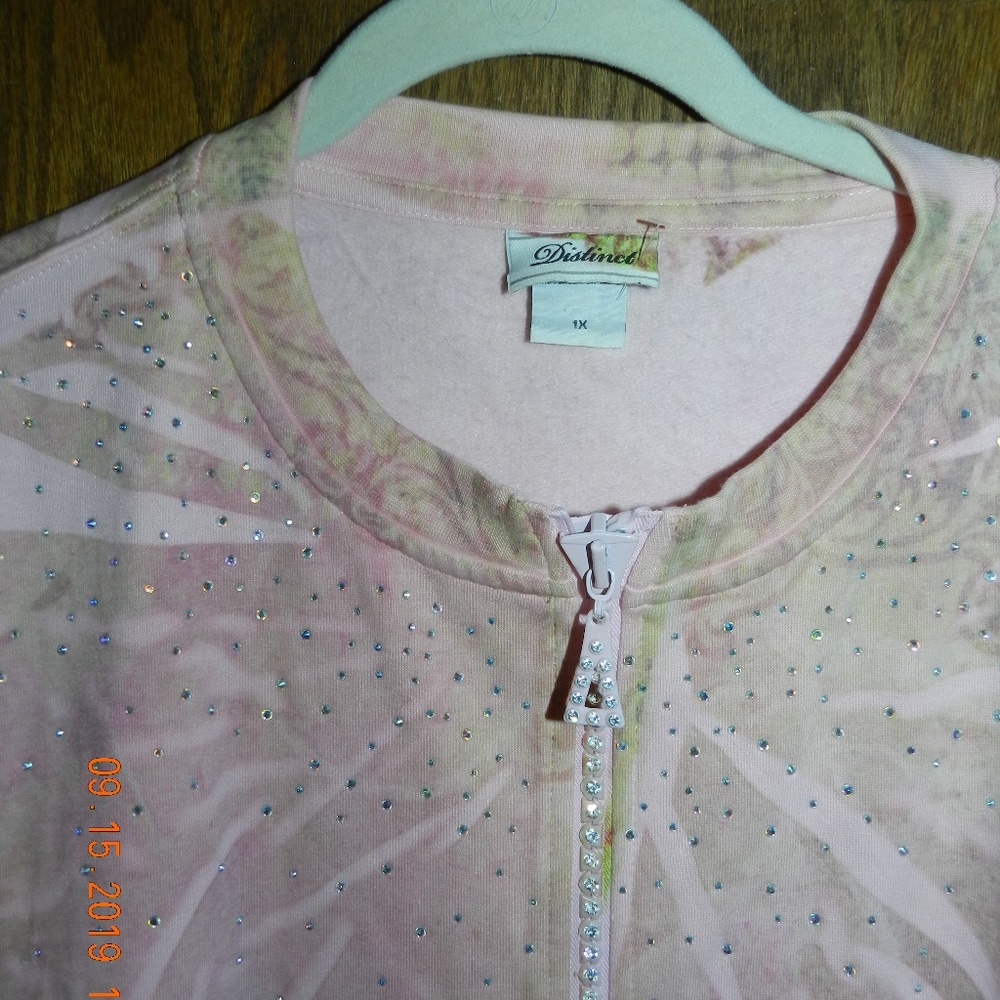Women's Distinct Peach Patterned Rhinestone Zipper - Picture 2 of 6